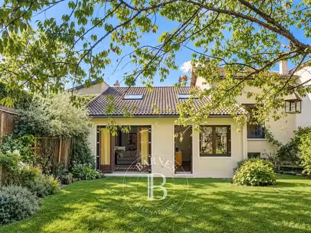 maison de luxe de 8 pièces en vente à viroflay  france