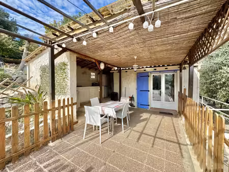 levens  maison au coeur d'une oliveraie  2 pièces et terrain