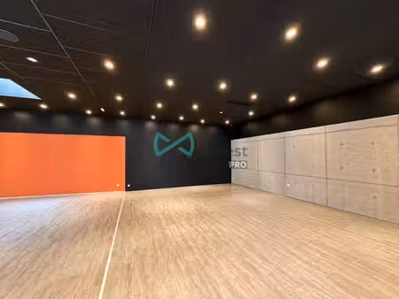 location commerce lons 64140 700m²
