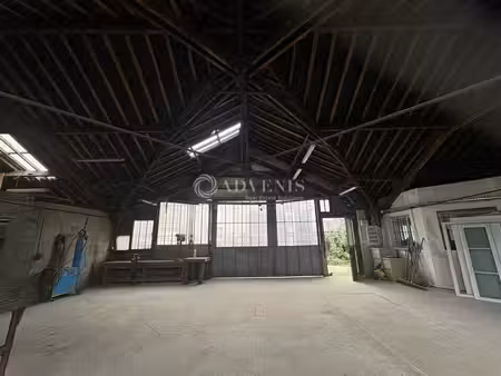 location terrain 407m²