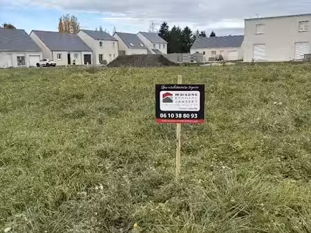 vente terrain 400 m² à l'hôtellerie-de-flée (49500)  25 200 €