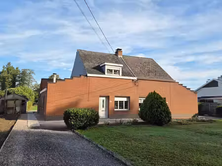 huis te koop in begijnendijk met 2 slaapkamers
