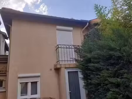 location meublée maison 2 pièces 20.13 m² à venissieux (69200)  486 €