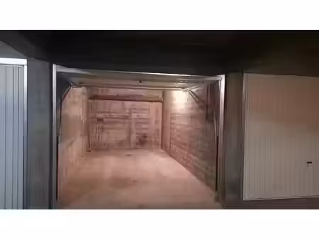 location parking à lyon 6ème (69006)  163 €