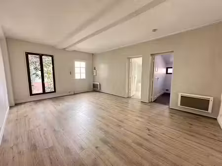 location maison 1 pièce 36.06 m² à versailles (78000)  889 €