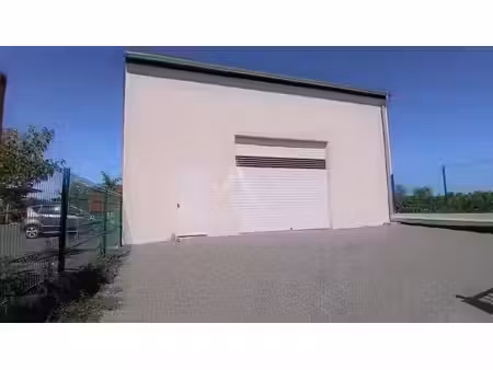location locaux professionnels 0 pièces 161 m² à bellevigne-en-layon (49750)  905 €