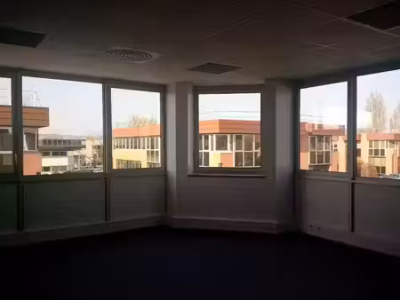 location locaux professionnels 3000 m² à blagnac (31700)  42 250 €