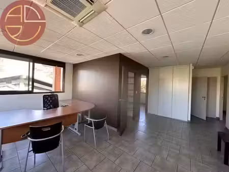 location locaux professionnels 72 m² à quint-fonsegrives (31130)  1 375 €
