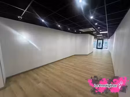 location locaux professionnels 0 pièces 77.4 m² à luxeuil-les-bains (70300)  790 €