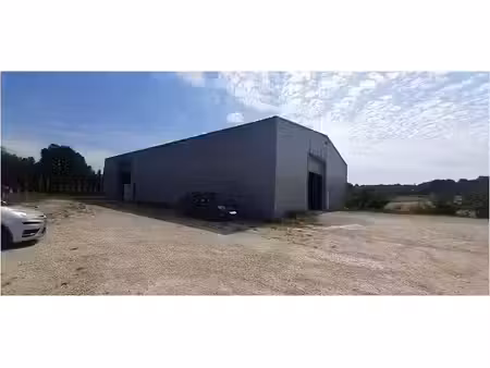 location locaux professionnels 600 m² à mons (30340)  3 200 €