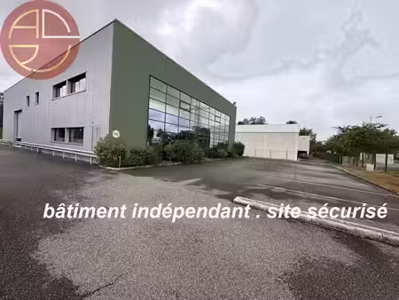 location locaux professionnels 1 pièce 960 m² à castelnau-d'estrétefonds (31620)  10 400 €
