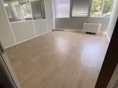 location locaux professionnels 290 m² à labège (31670)  3 238 €