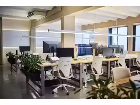 location locaux professionnels 327 m² à labège (31670)  4 223 €