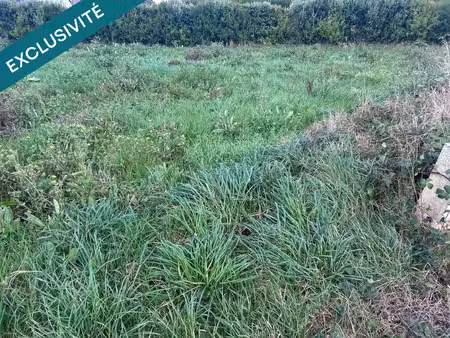 terrain constructible viabilisé d’une superficie de 641 m2 libre de constructeur