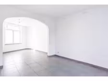 triplex à vendre avec terrasse et 4 chambres   wavre (vbe75796)
