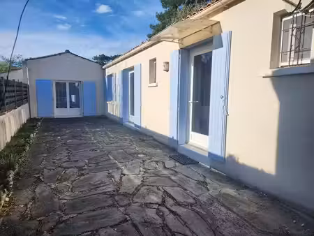 vente maison 5 pièces 92 m² à le grand-village-plage (17370)  332 800 €