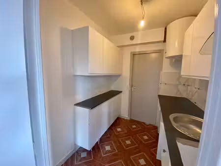 location appartement 2 pièces  45.37m²  bry