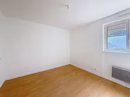location appartement 1 pièce  27.21m²  trélazé