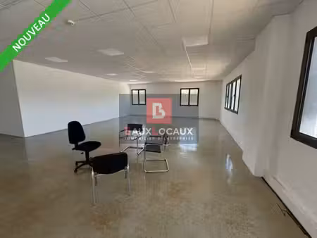 location bureaux avignon 84000 65m²