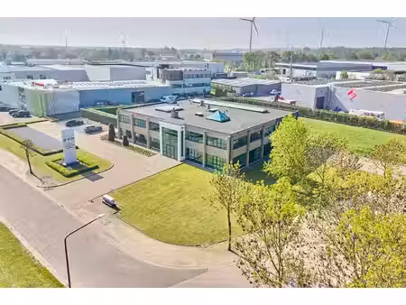 commercieel te koop in beringen