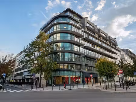 location bureaux 1800m²