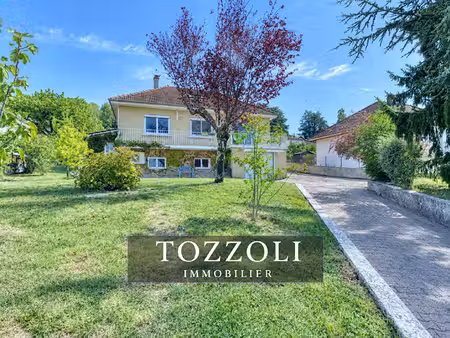 maison bourgoin jallieu 5 pièce(s) 120 m2