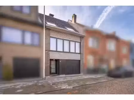 huis te koop in zwijndrecht met 4 slaapkamers