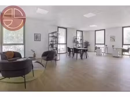 vente locaux professionnels 93 m² à muret (31600)  221 347 €