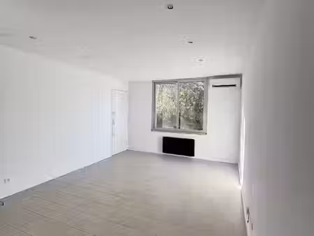 location maison 3 pièces 56.41 m² à marseille 9ème (13009)  1 350 €