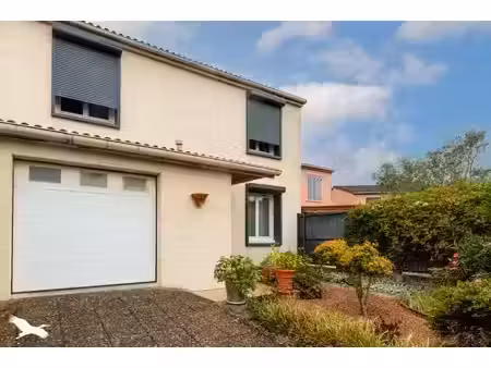 vente maison 4 pièces 92 m² à saint-girons (09200)  173 500 €