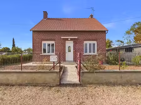 vente maison 5 pièces 73 m² à moyencourt (80400)  130 000 €