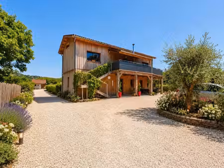 propriété d’exception avec maison + gîtes