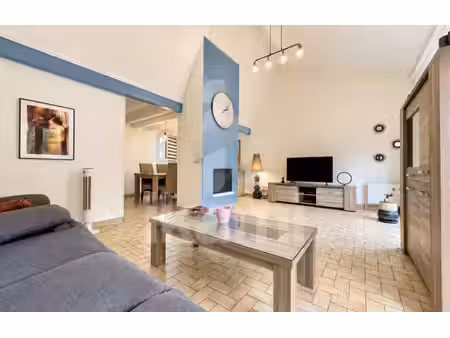 maison de 91 m² à portes les valence - 240 000 €