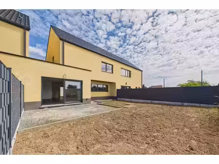 maison neuve basse énergie au coeur du village de neufmaison