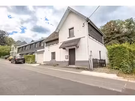 maison 2 chambres à rénover dans quartier prisé et calme