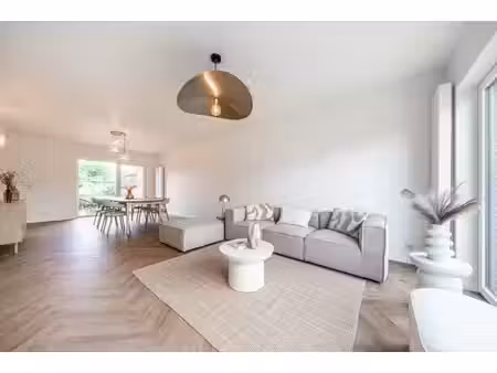 maison 3 chambres entièrement rénovée avec garage et jardin