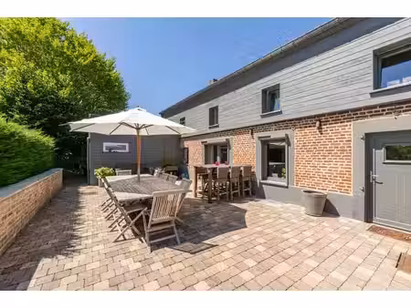 maison 3 chambres rénovée avec terrasses et jardin