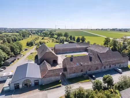 ensemble immobilier de caractère sur 4.5ha de terrain