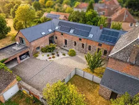 propriété de caractère à montignies-sur-roc – 78 ares