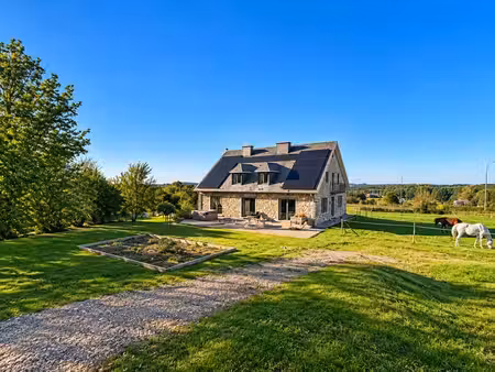 villa 7 chambres avec hangar indépendant