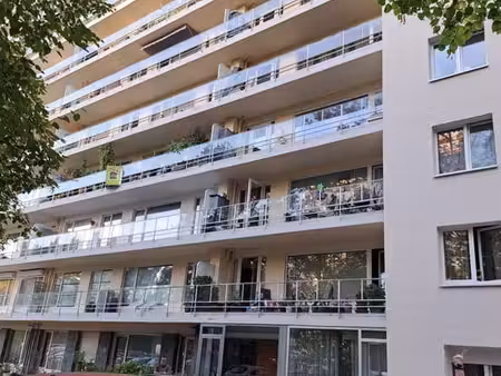 appartement58m2  1ch  avec terrasse à anderlecht