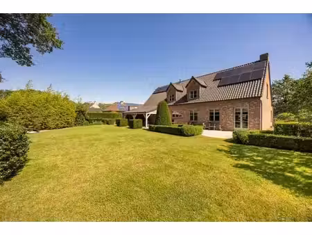 maison spacieuse 4-5 chambres à rijkevorsel
