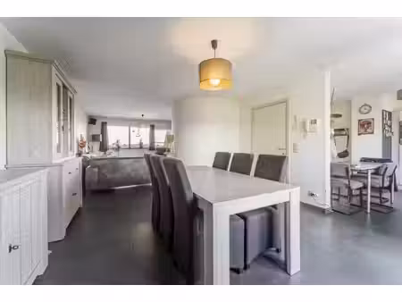 appartement prêt à emménager avec garage à vendre à zwevegem