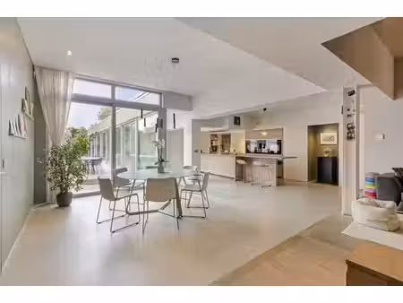 maison de ville rénovée de 5 pièces à vendre à beveren-leie