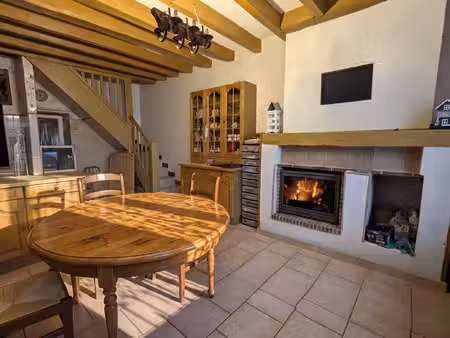 chisseaux maison avec jardin  cave voûtée et dépendance - 74 000 € fai