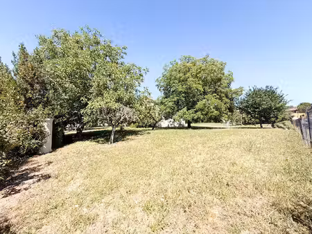 terrain constructible de 380 m2