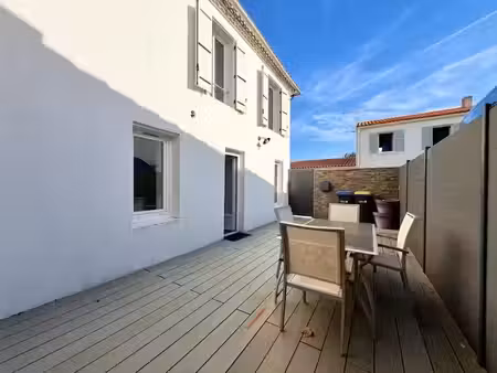 vente maison 4 pièces 121 m² à esnandes (17137)  243 800 €
