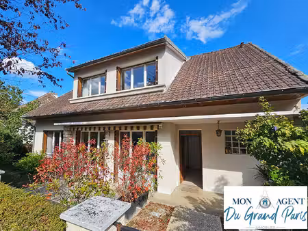 maison individuelle jouy en josas 9 pieces 222 m2 + 75m2 de sous sol - terrain 516m² proch