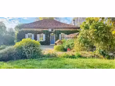vente maison 6 pièces 170 m² à saint-sever (40500)  395 000 €