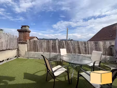 maison de ville rénovée à belley 4 chambres terrasse et garag